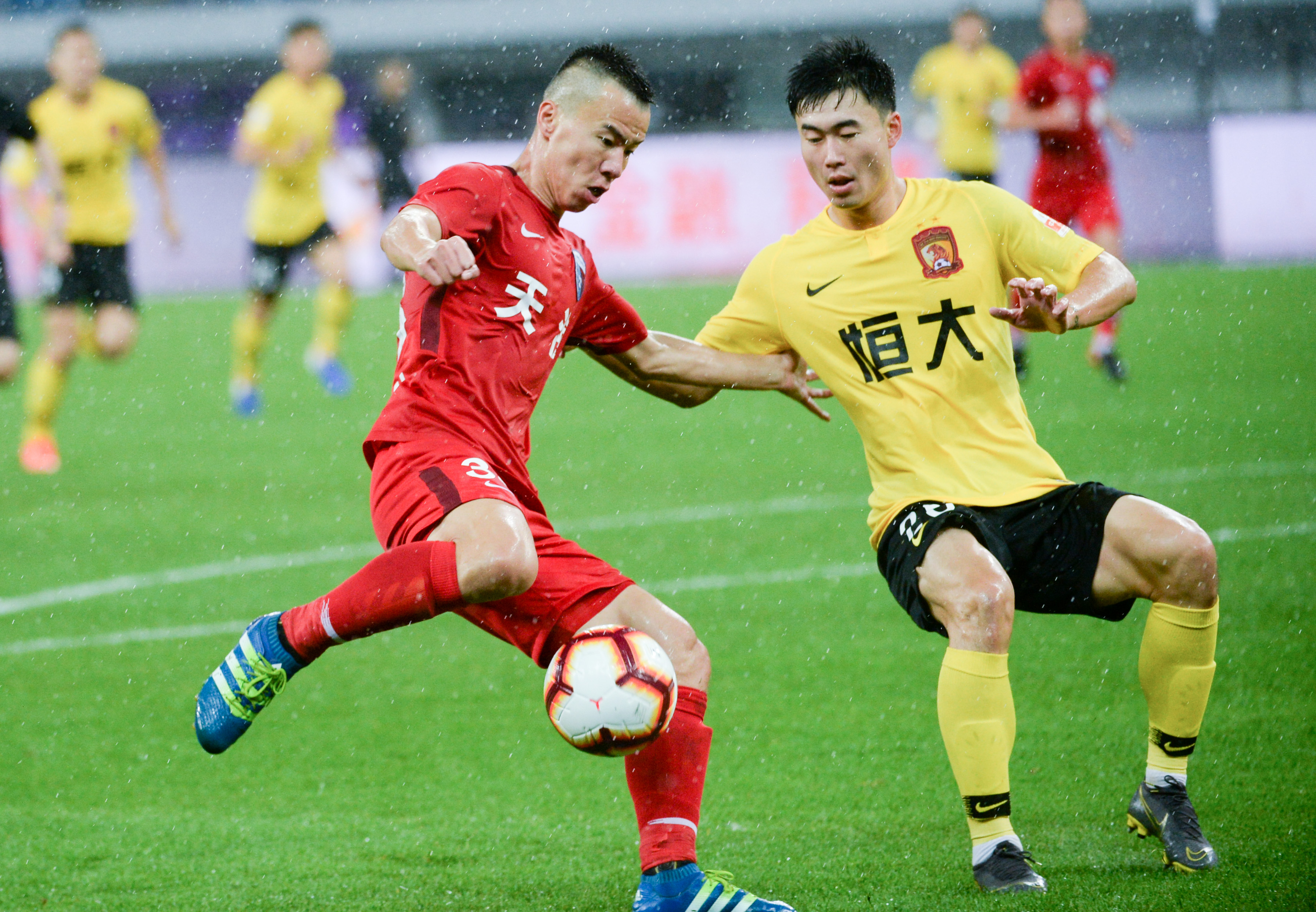 刘禹彤、杨舒予在列！中国女篮最新训练画面出炉，宫鲁鸣接受采访